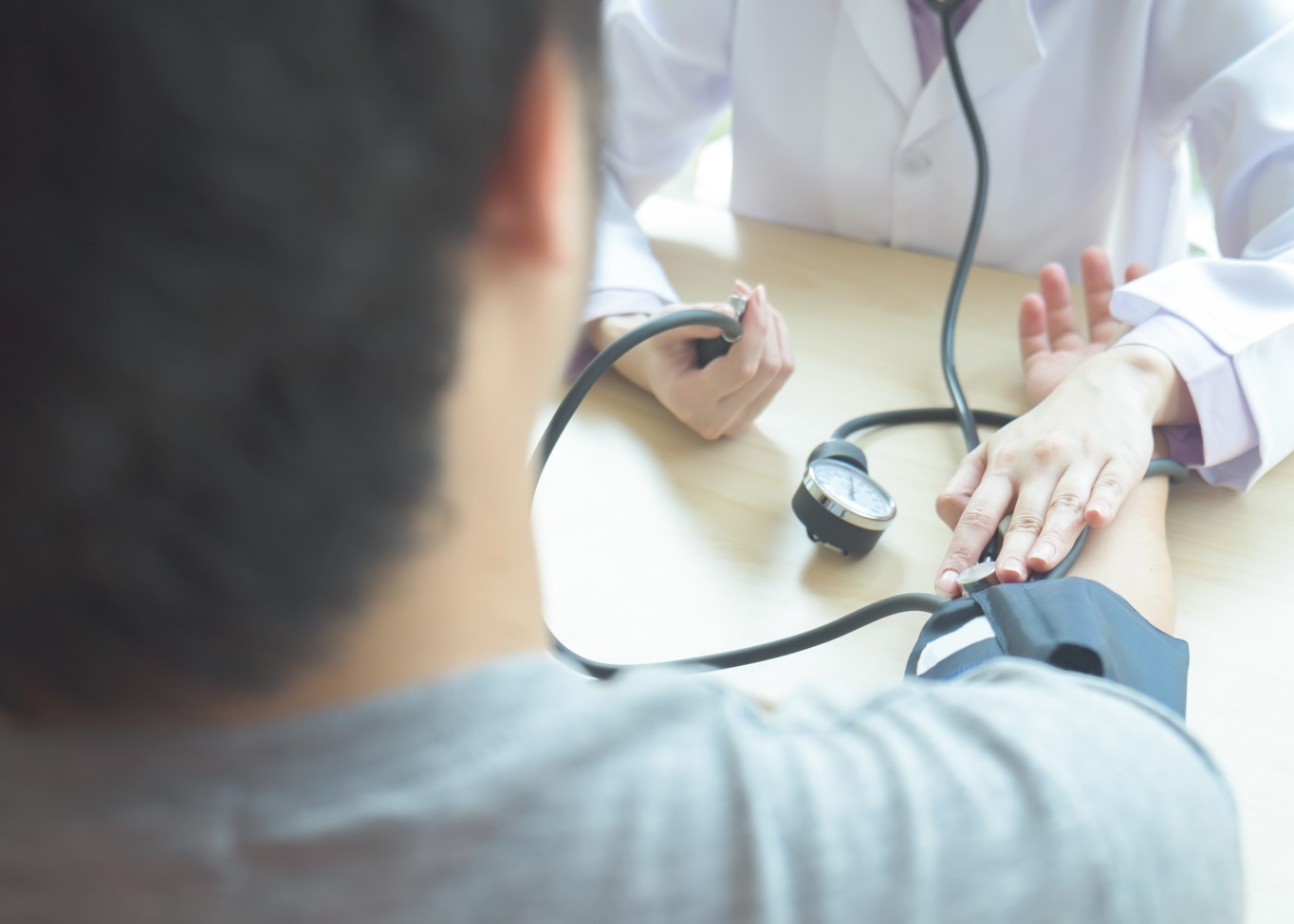 Functional Fats and the Cardiometabolic Axis: Dietary Strategies for Blood Pressure and Glycemic Control